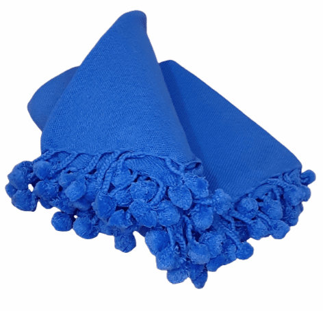 Colchas multiusos azulón de punto con madroños - 1