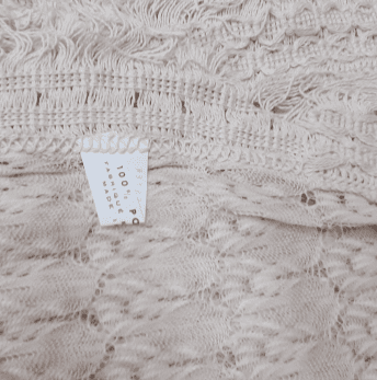 Colcha de encaje con flecos beige. Cama 80 - 3