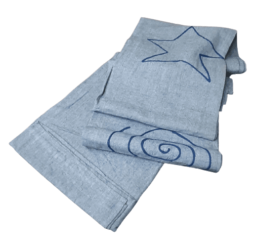 Colcha multiusos azul con estrellas.  Cama 90