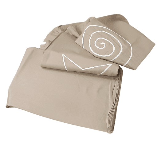 Colcha multiusos camel con estrellas.  Cama 90