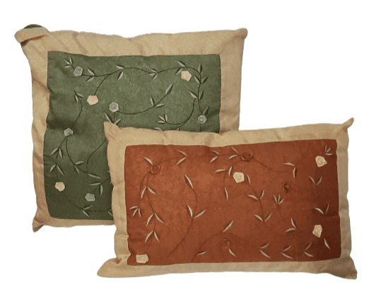 Cojines apliques bordados