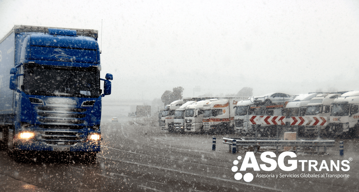 La DGT restringe la circulación de camiones de más de 7.500 kg por nevadas entre el 23 y el 25 de enero