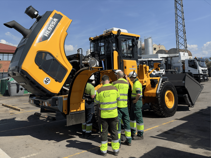 Entregamos una pala cargadora Hyundai HL955A al Consorsi de Residuos del Vallès Oriental