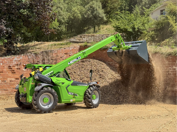 Nueva entrega de Merlo TF33.7 para trabajos forestales y de biomasa