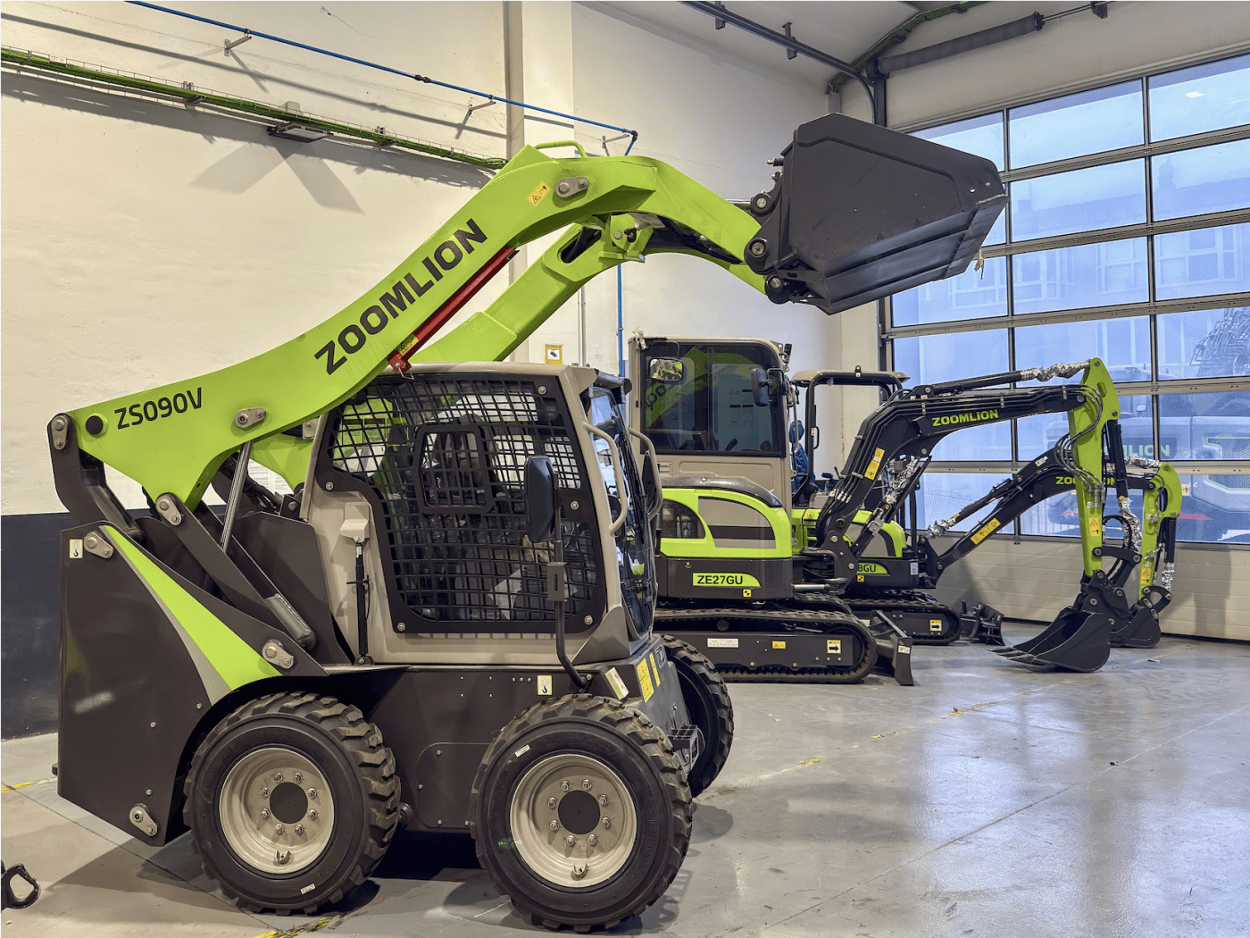 Zoomlion ZE090V: presentación técnica de la minicargadora compacta