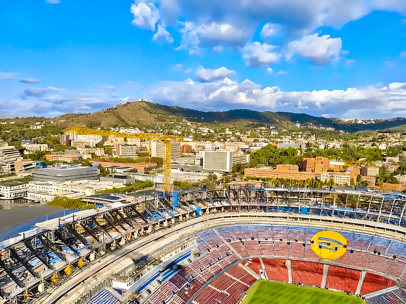 6 grúas Zoomlion en el Camp Nou: la marca que está construyendo el estadio más grande de Europa
