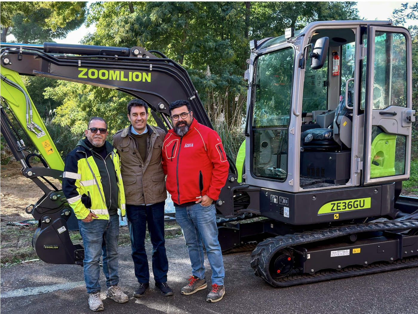 Entrega de la Zoomlion ZE36GU a Construccions Acota 21 en Girona