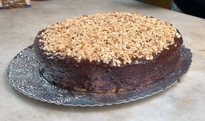 Hazelnut Cake: Flavour and tradition