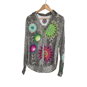 Brusa estampada. Desigual