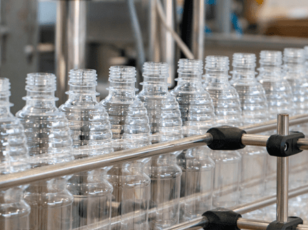 Plastic machining in the packaging and packaging sector: efficiency and customization