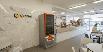 MAQUINA EXPENDEDORA VENDING DE SNACKS Y BEBIDAS FRÍAS FAS CRISTAL CON PAGO TARJETA Y MOVIL