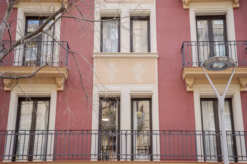 Façana modernista al Carrer Còrsega