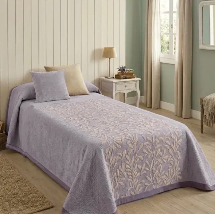 Colcha reversible hojas lila. Cama 90 - 2