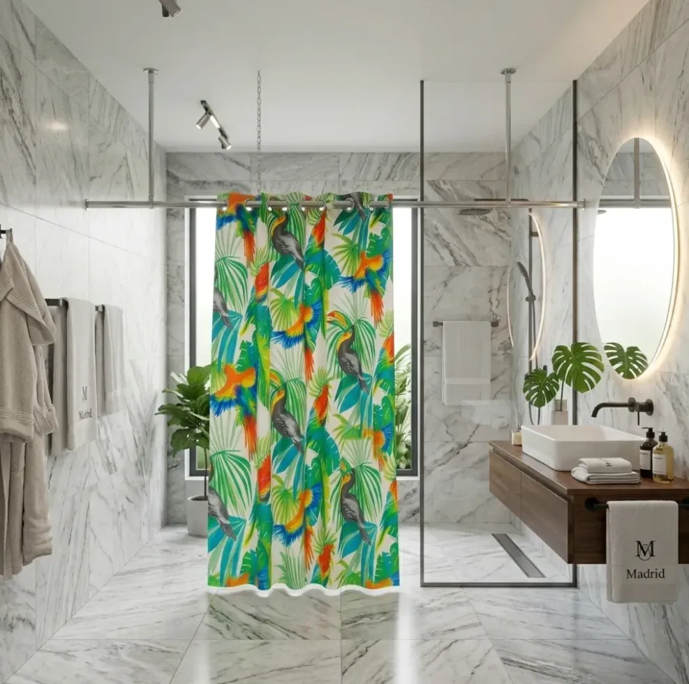 Cortina baño loros