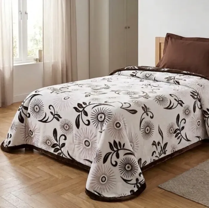 Colchas reversibles Rocío marrón. Cama 90