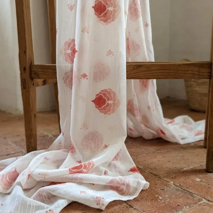 Tela visillo flores rojas vintage 100 - 2