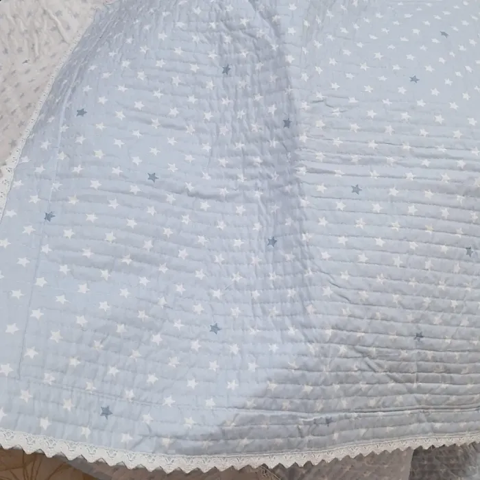 Colcha boutie estrellitas celeste y blanco. Cama 135 - 3
