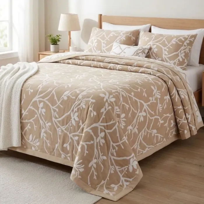 Colchas reversibles hojas beige. Cama 150 - 1