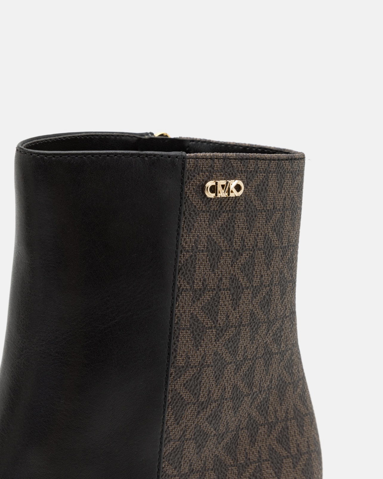 MICHAEL KORS botín con tacón negro y logotipo - 6