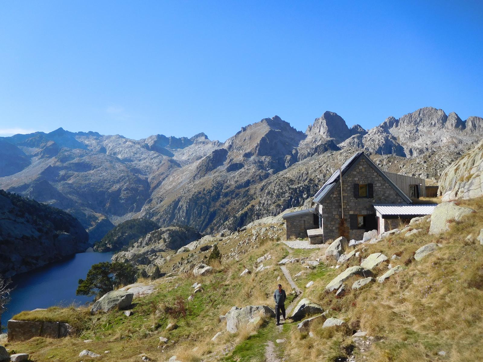 Acensión al Monte Perdido (3355m). Organiza: Grup Jove