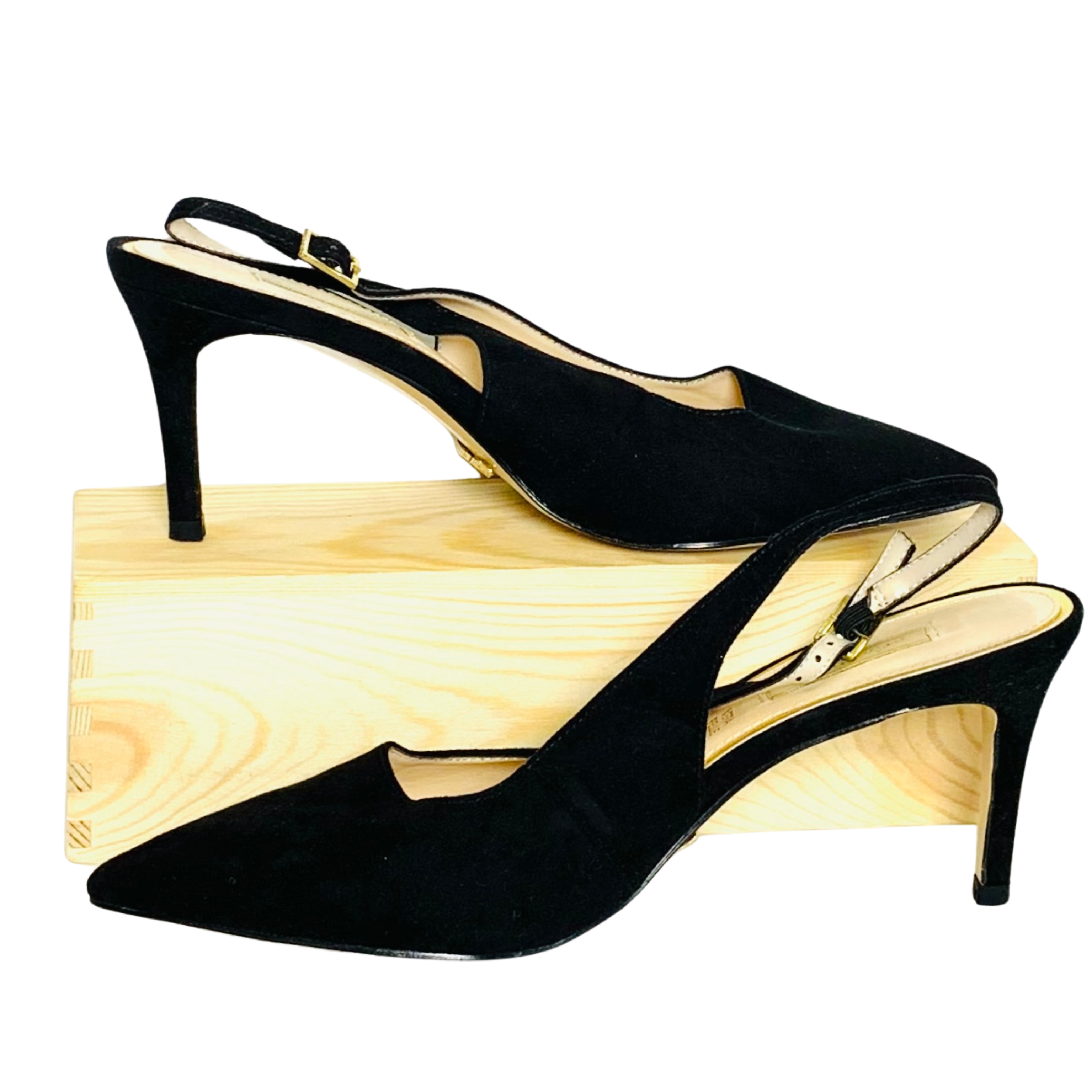 Zapatos Primadonna de terciopelo negros.