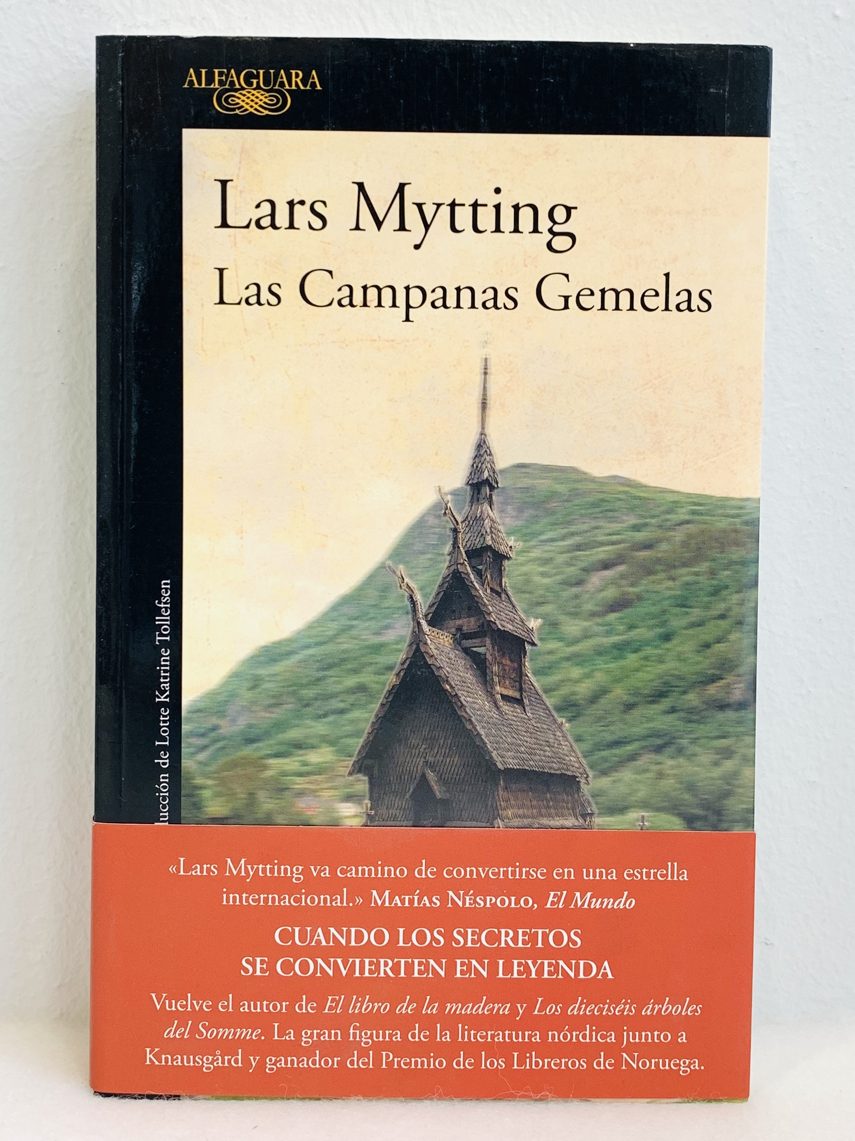Las Campanas Gemelas