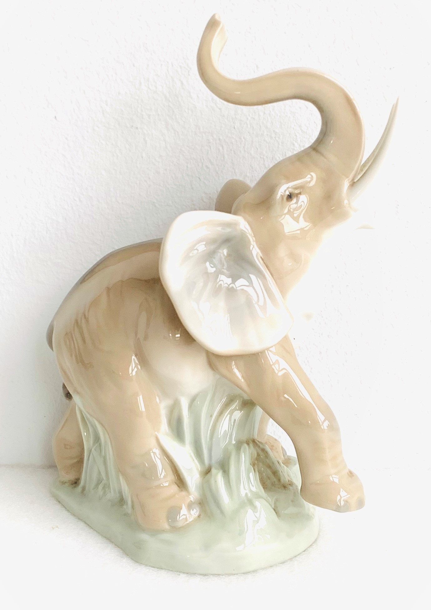 Elefant vintage. Nao