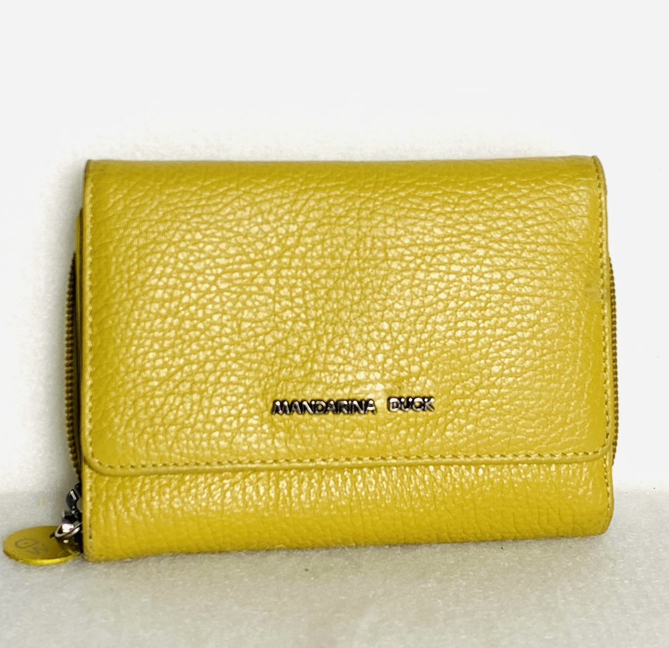 Moneder Mandarina Duck de pell en ocre