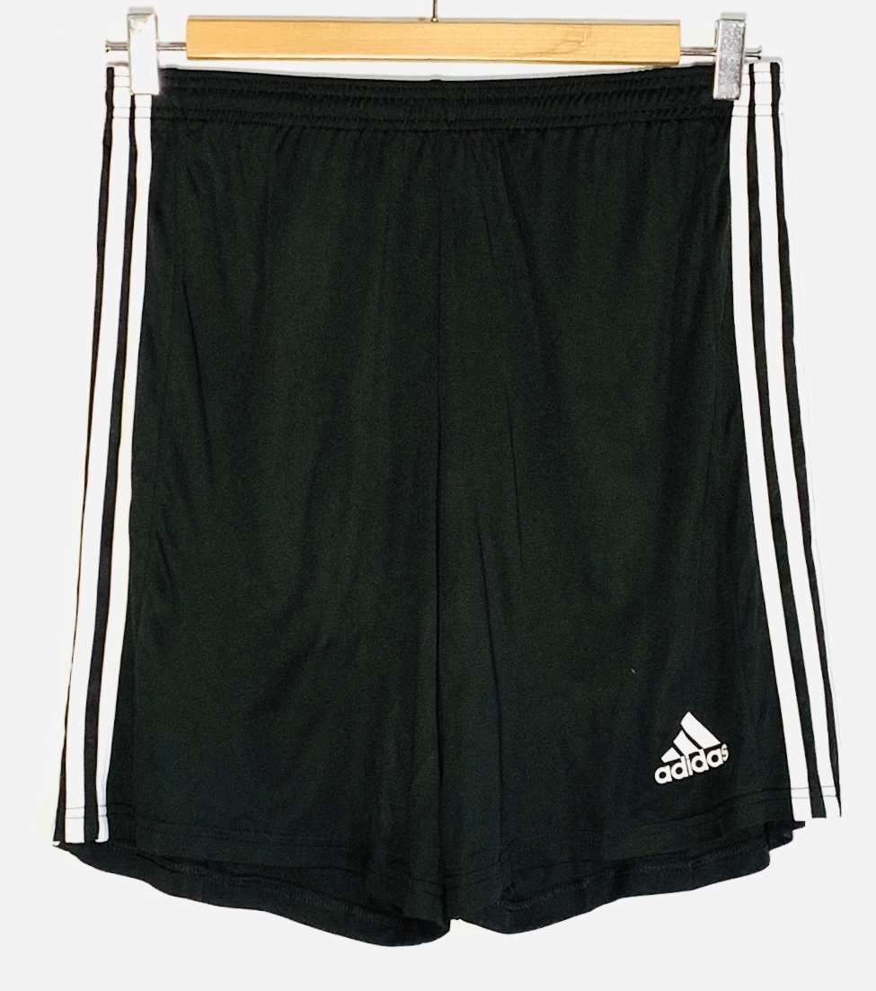 Pantaló curt Adidas, negre