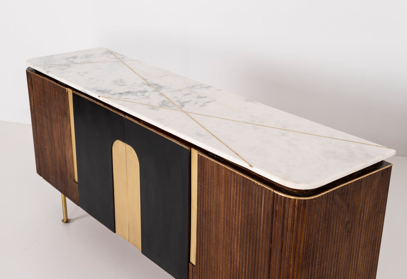 Aparador Ondas 4 puertas Marrón-Negro/Oro (160x40x72)-6