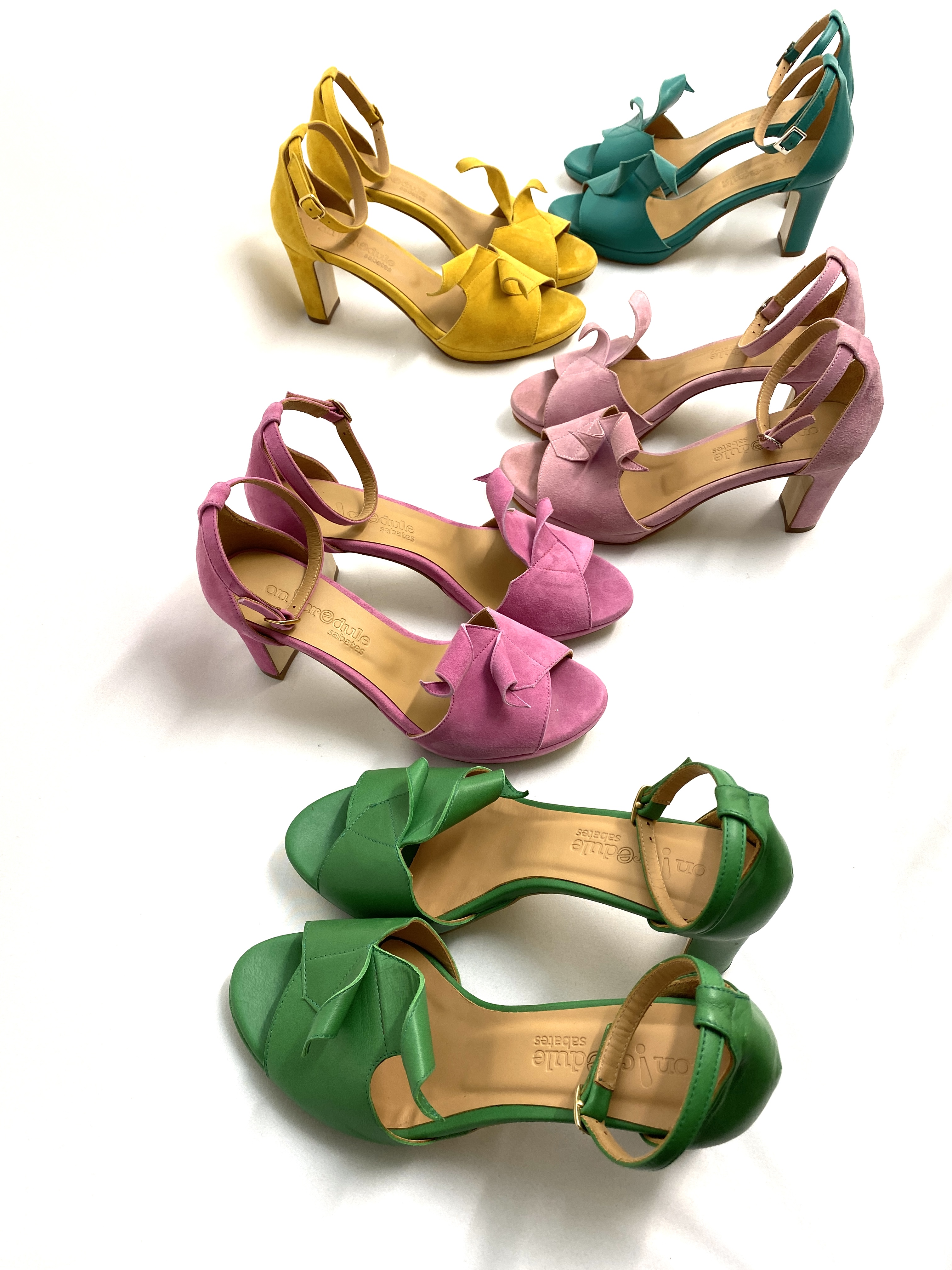 Sandalias con tacón rosa - 5