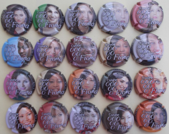 FIONA JUEGO 20 PLACAS V. 24958 A 24977 (MUJERES DEL MUNDO)