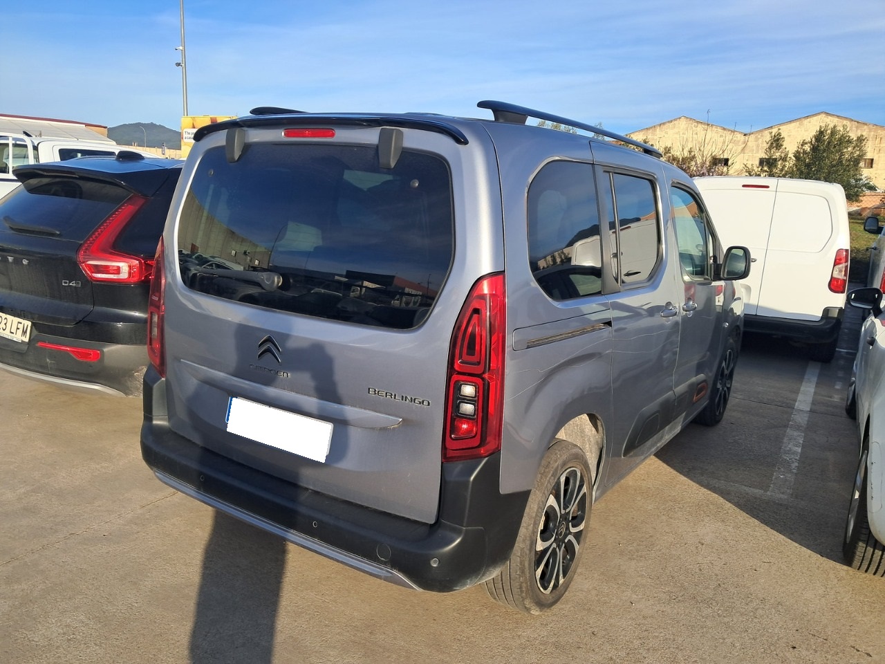 CITROEN Berlingo Talla M BlueHDi 130 SS 6v SHINE (duplicate) - 3