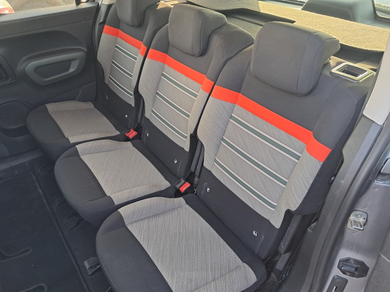 CITROEN Berlingo Talla M BlueHDi 130 SS 6v SHINE (duplicate) - 4