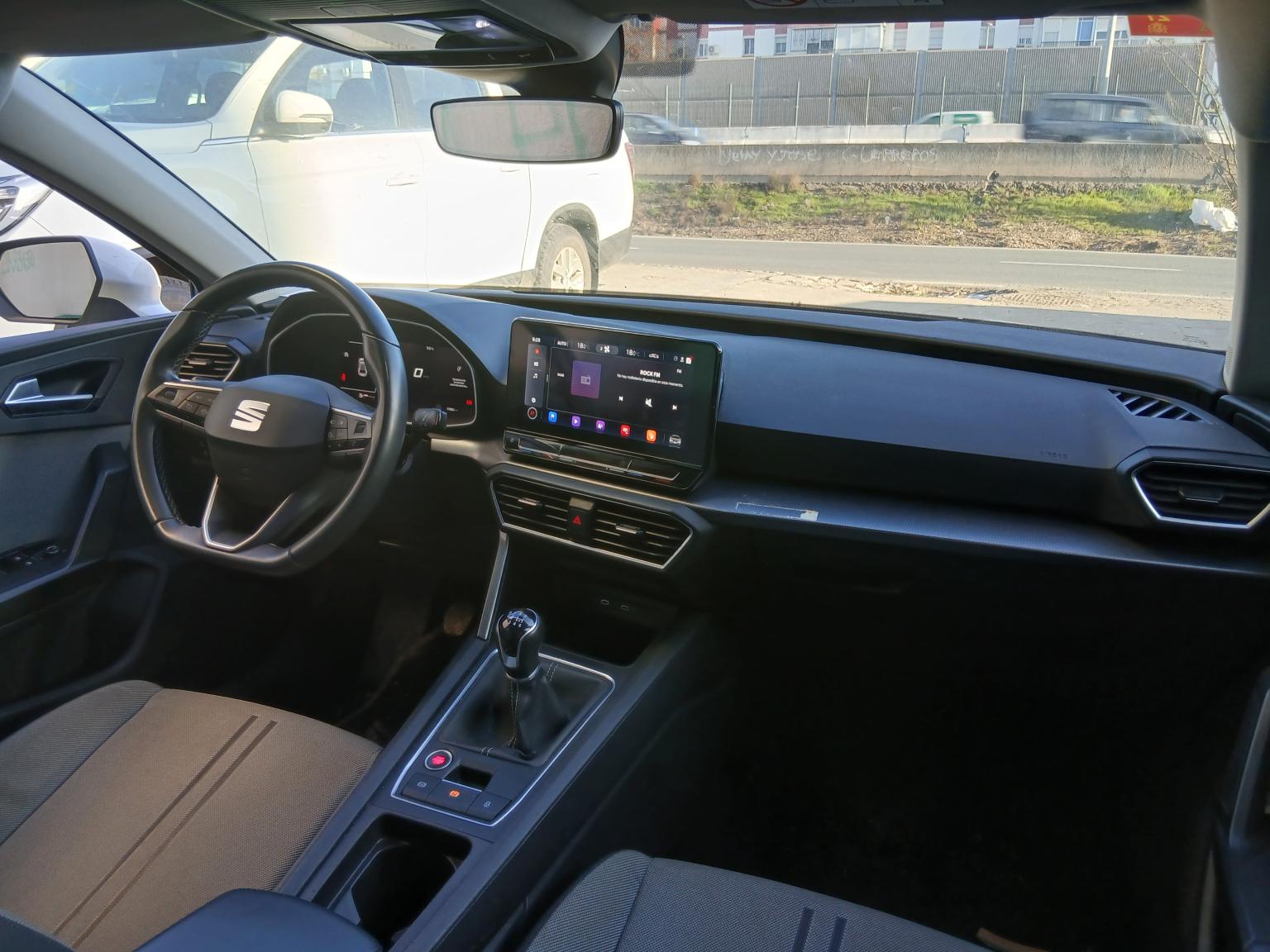 SEAT Leon 2.0 TDI 115cv SS Style Go - 3