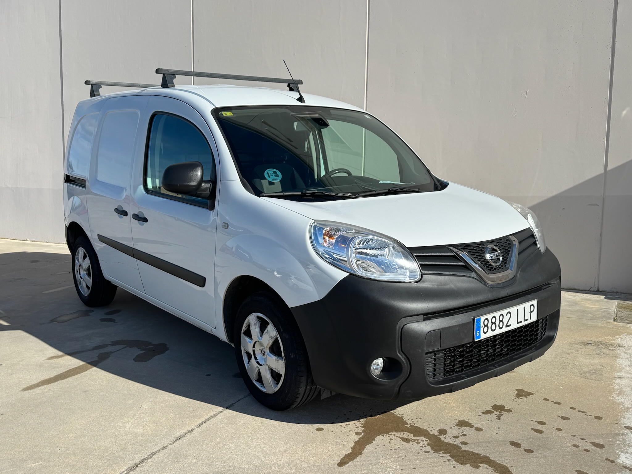 NISSAN NV250 FURGÓN
